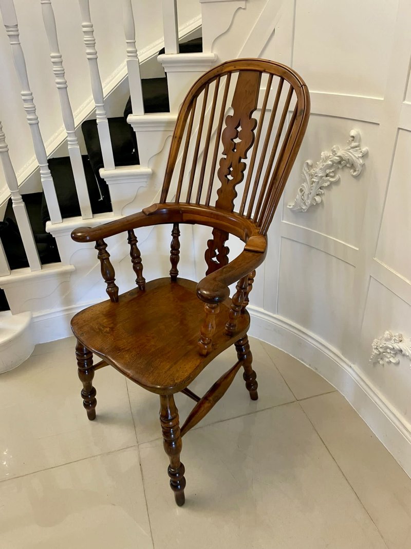 Antique Victorian Quality Yew Wood Broad Arm Windsor Chair - Image 2